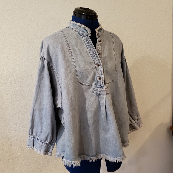 Anthro Holding Horses top - Picture 2 of 8